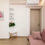 Dimitra Suites