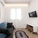 Dimitra Suites